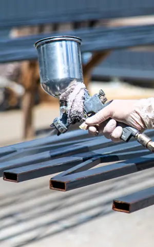 Empresa especializada em Manutenção industrial, Revestimento, Pintura industrial, Isolamento térmico, Eliminação de vazamentos, Laminação com fibra, Reforço estrutural.